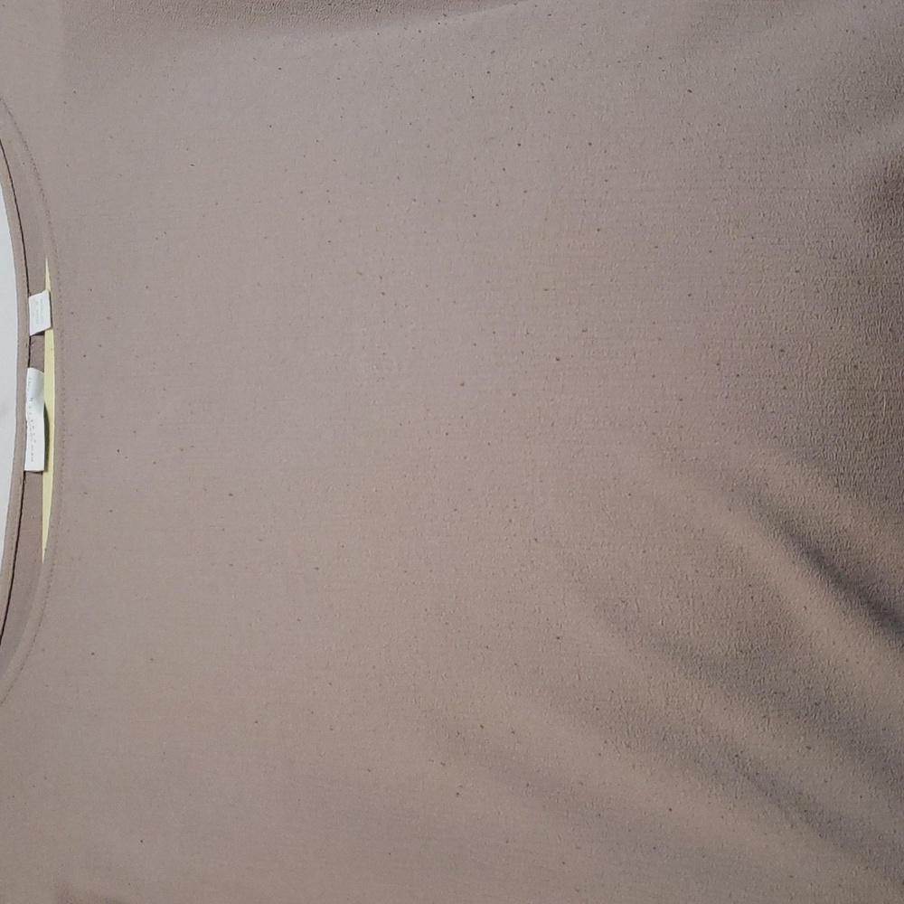 Tan blouse - Picture 6 of 7
